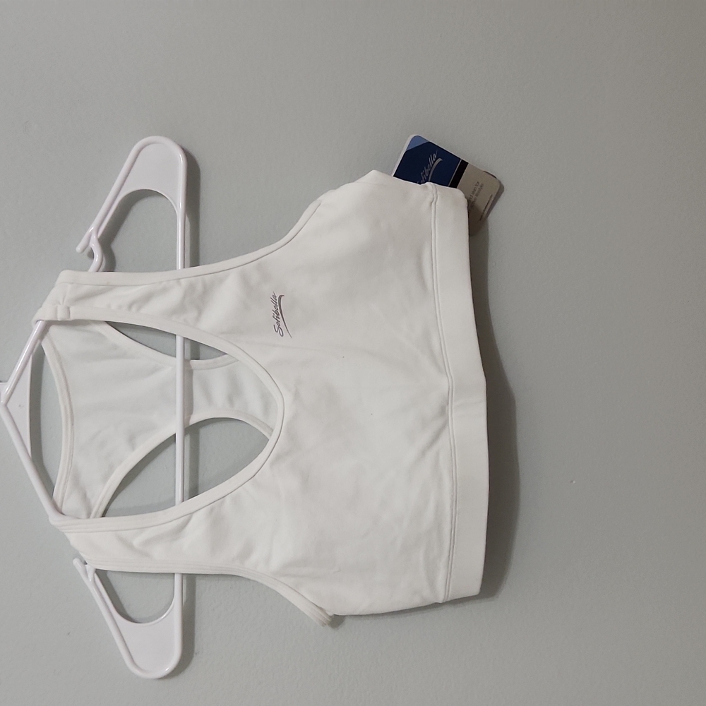 Sofibella unpadded sports bra in Size Medium White